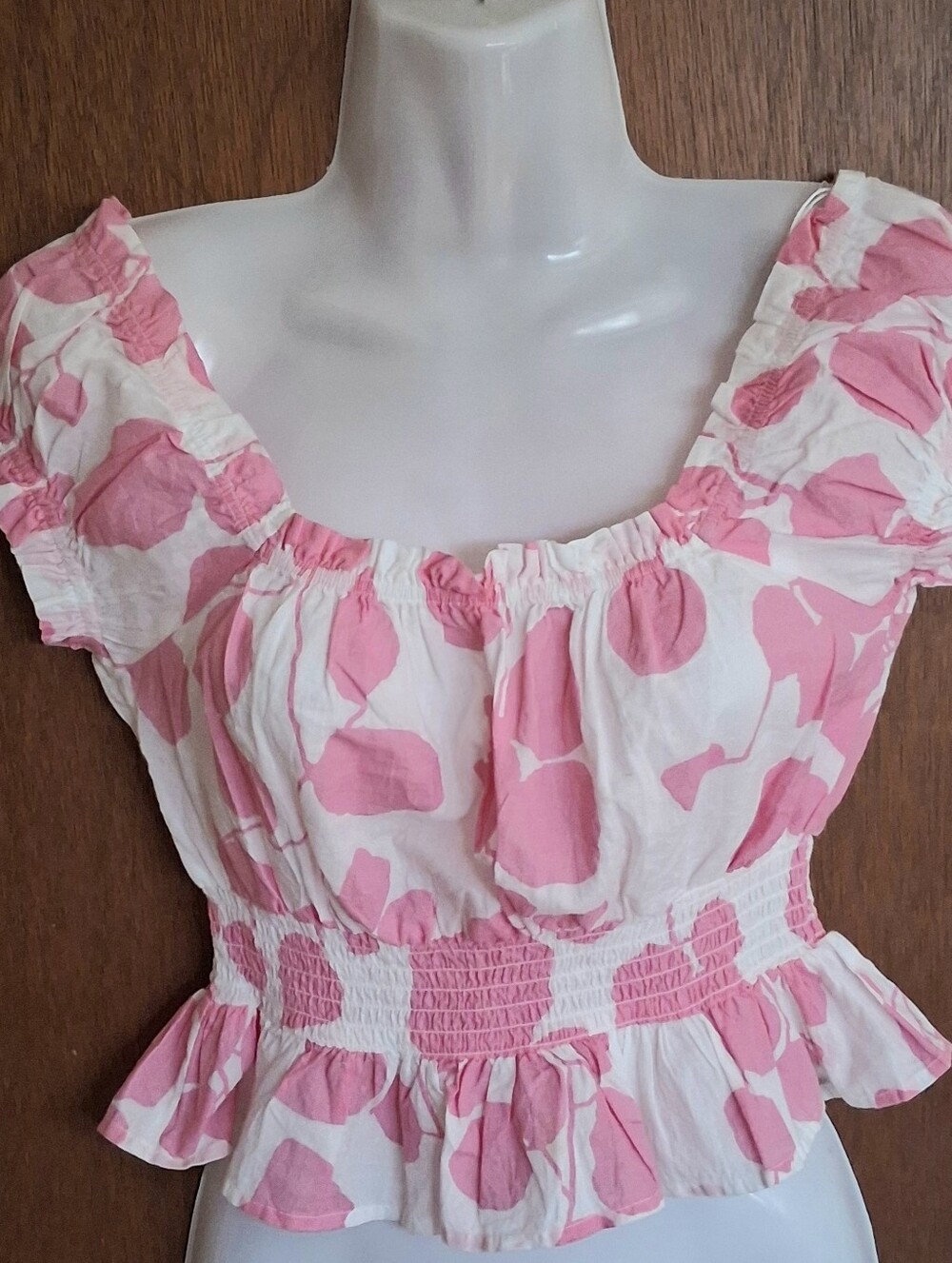BOMBAY & PAISLEY PINK FLORAL SCOOP-NECK TOP